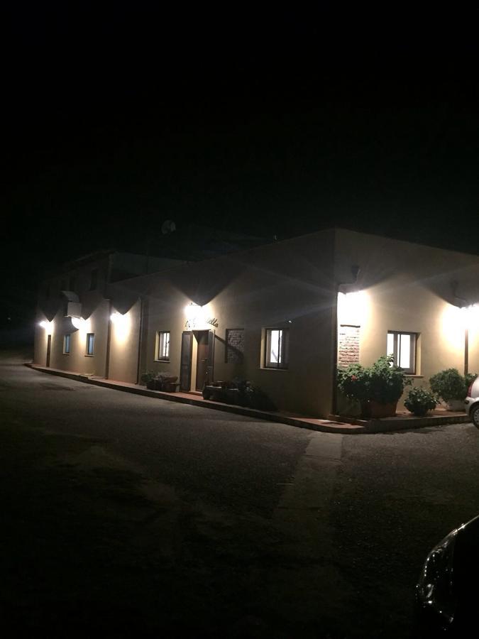 Agriturismo Il Giriatello 크로토네 외부 사진